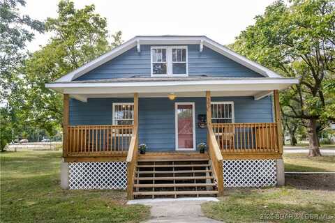 301 Locust Street, Eldon, MO 65026