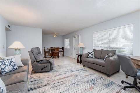 4605 Bayshore, NAPLES, FL 34112