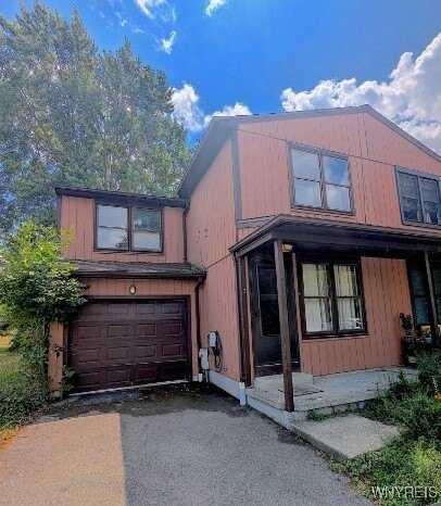 7 Robin Road, Amherst, NY 14228