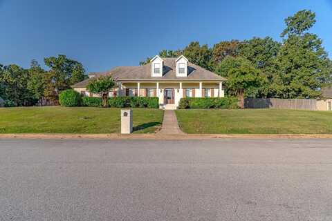 4405 Woodcrest Dr, Jonesboro, AR 72404