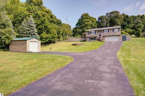 990 N FOUR MILE ROAD, TRAVERSE CITY, MI 49696
