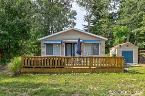8286 W PINE GROVE BEACH DRIVE, BALDWIN, MI 49304