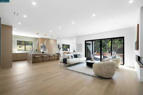 1080 Scots Ln, Walnut Creek, CA 94596