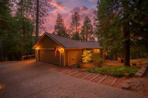 762 Sugarbush Lane, Murphys, CA 95247