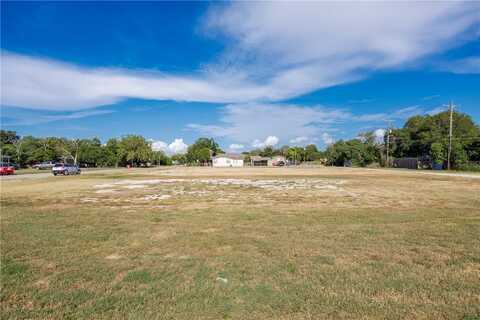 First Street N, Robstown, TX 78380