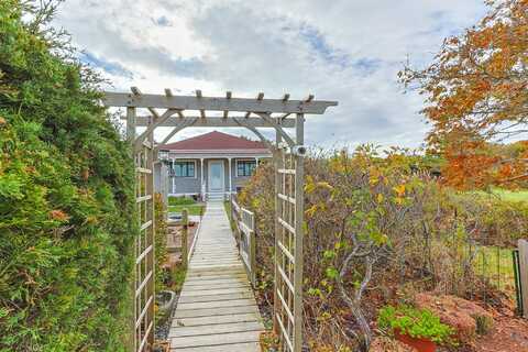 11 Highland Light Road, Truro, MA 02666