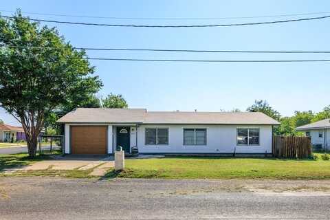 501 S Pear, Fredericksburg, TX 78624