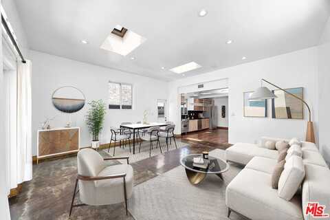 1141 Cabrillo Ave, Venice, CA 90291