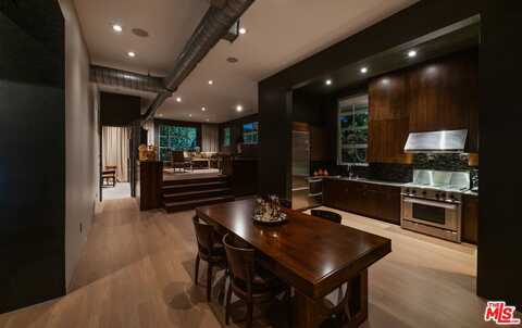 710 N Orlando Ave, West Hollywood, CA 90069