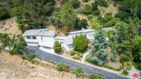 5249 Escalante Dr, La Canada Flintridge, CA 91011