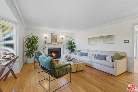 5718 S Verdun Ave, Los Angeles, CA 90043