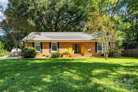 715 Fairbanks Road, Charlotte, NC 28210