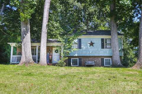 6719 Forest Oak Drive, Clemmons, NC 27102