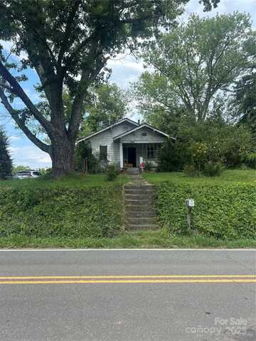 566 Ridge Road, Marion, NC 28752