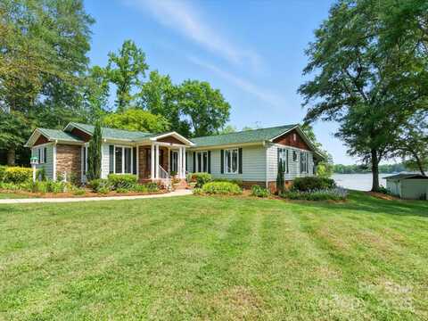 703 Island Point Road, Mount Holly, NC 28120