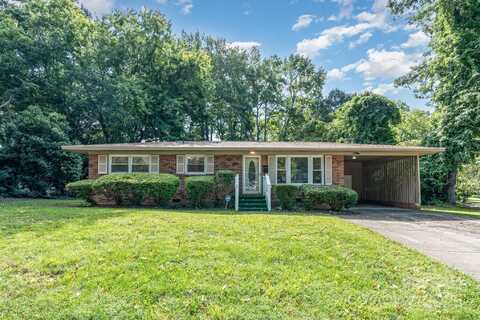 4900 Snow White Lane, Charlotte, NC 28213