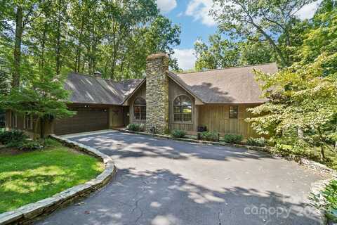 150 Rugby Hollow Drive, Hendersonville, NC 28791