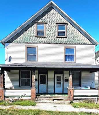 809-811 Grove Avenue, Johnstown, PA 15902