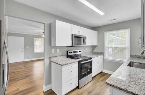 5821 Robinhood Drive, Hanahan, SC 29410
