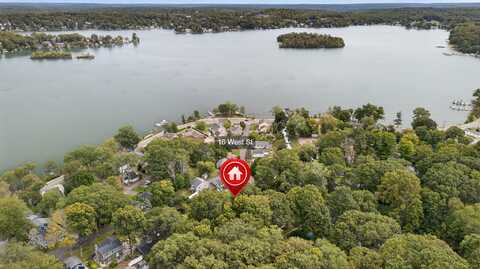 16 West Street, East Hampton, CT 06424