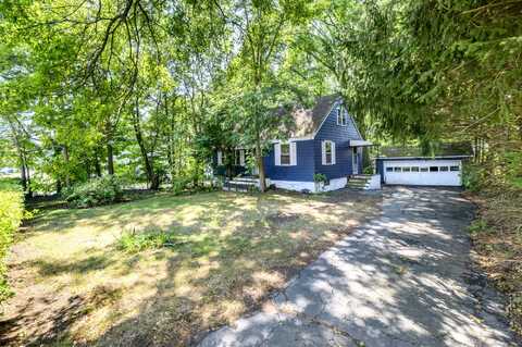 27 Bloomfield Drive, Fairfield, CT 06825