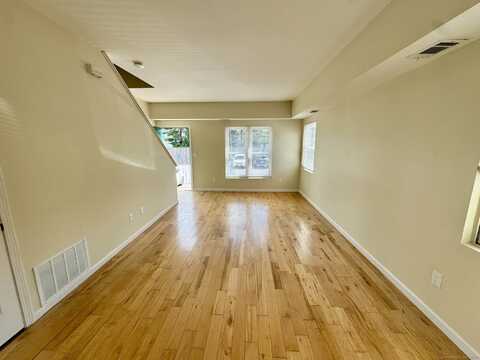 54 Judd Square, Wallingford, CT 06492