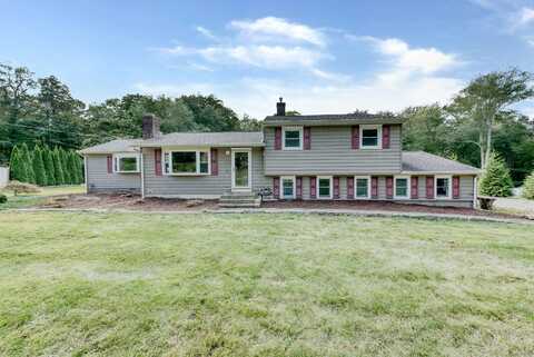 671 Elm Street, Monroe, CT 06468