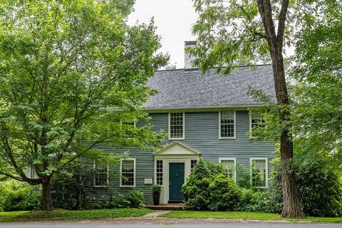 393 Middle Road Turnpike, Woodbury, CT 06798