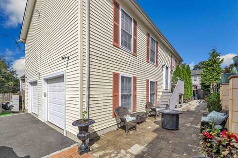 56 Woodlawn Avenue, Bridgeport, CT 06606