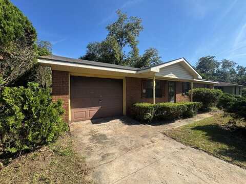 114 Taylor Cir, Fitzgerald, GA 31750