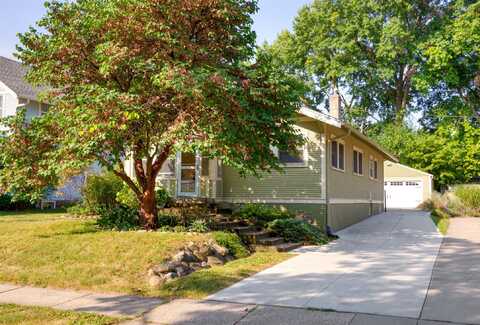 1440 46th Street, Des Moines, IA 50311