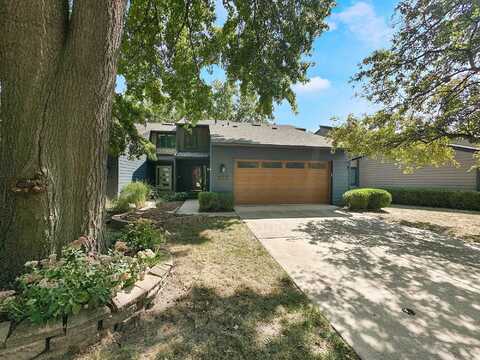 4824 Cedar Drive, West Des Moines, IA 50266