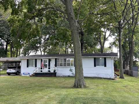 435 Kroll, East Dubuque, IL 61025