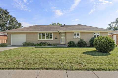 3080 Saint Anne, Dubuque, IA 52001