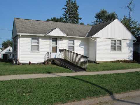 109 N Dearborn, Maquoketa, IA 52060