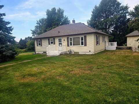629 Lilac, Peosta, IA 52068