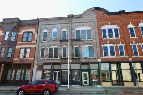 1735 Central, Dubuque, IA 52001