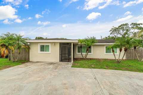 573 SE Floresta Drive, Port Saint Lucie, FL 34983