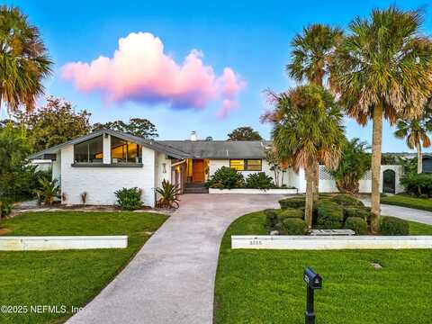 3355 SILVER PALM Drive, Jacksonville, FL 32250