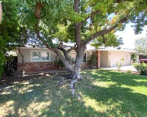 238 Fairbanks Avenue, Sanger, CA 93657