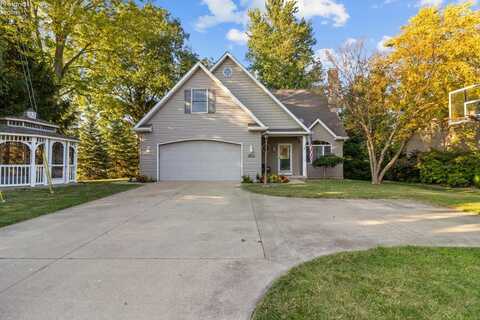 1135 E Cleveland Road, Huron, OH 44839