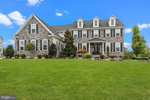 7 GRACE CIRCLE, NEWTOWN, PA 18940