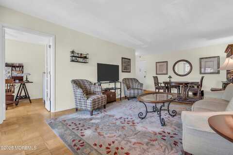 28 Riverside Avenue, Red Bank, NJ 07701