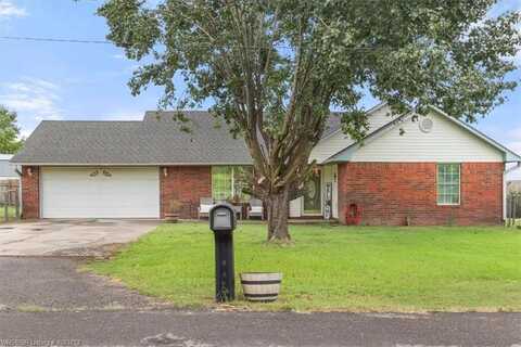 306 Harding ST, Poteau, OK 74953