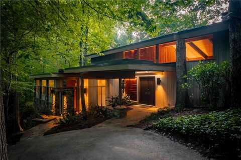 393 The Falls Court NE, Atlanta, GA 30307