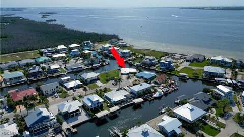 2292 Sapodilla Lane, Saint James City, FL 33956