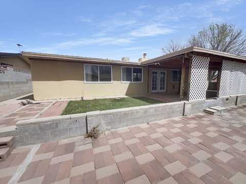 7401 PECOS TRAIL NW, Albuquerque, NM 87120