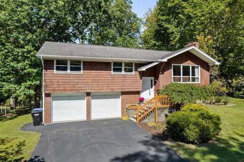 2505 Lynnhurst Drive, VESTAL, NY 13850