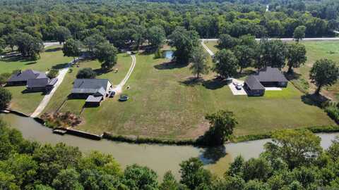 841 Poydras Bayou Dr, Port Allen, LA 70767