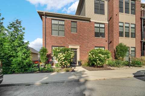 207 Academy Street, Valparaiso, IN 46383